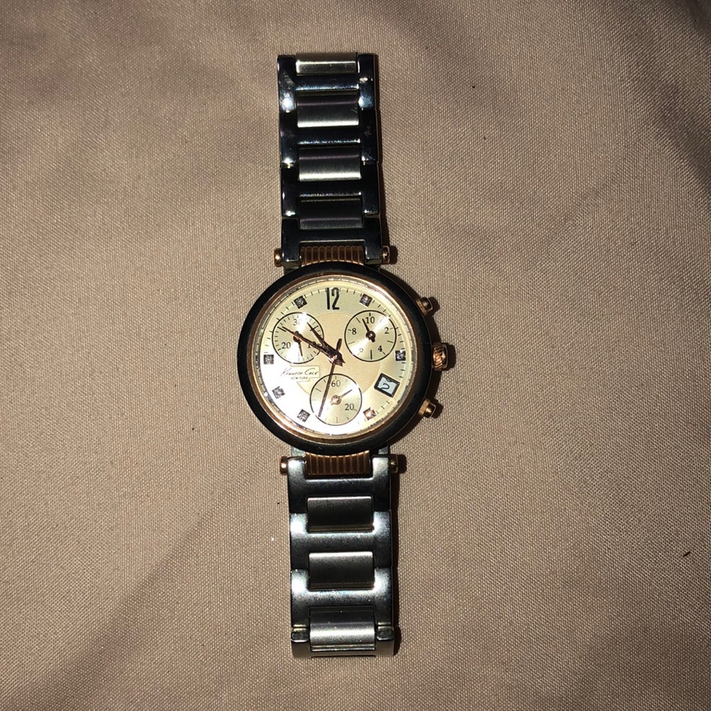 Kenneth Cole watch 🎀 price is negotiable